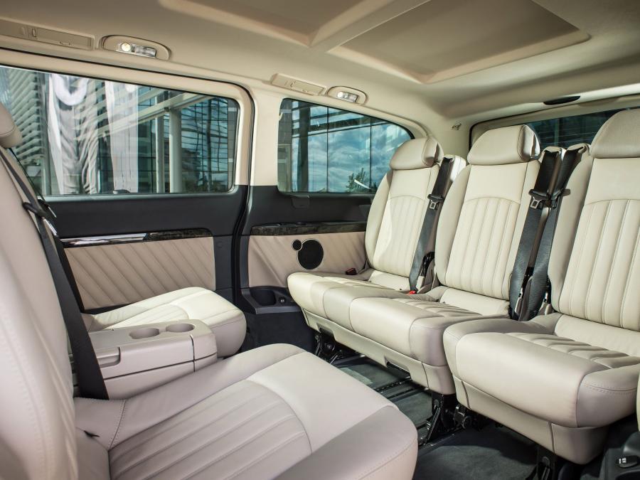  Mercedes-Benz Viano 2010 года  (UK) (фото 7 из 18)